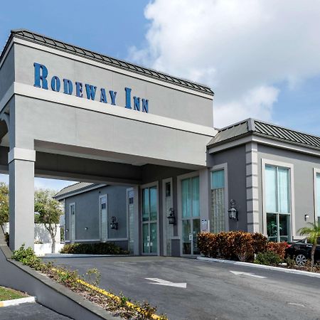 Rodeway Inn New Port Richey Buitenkant foto