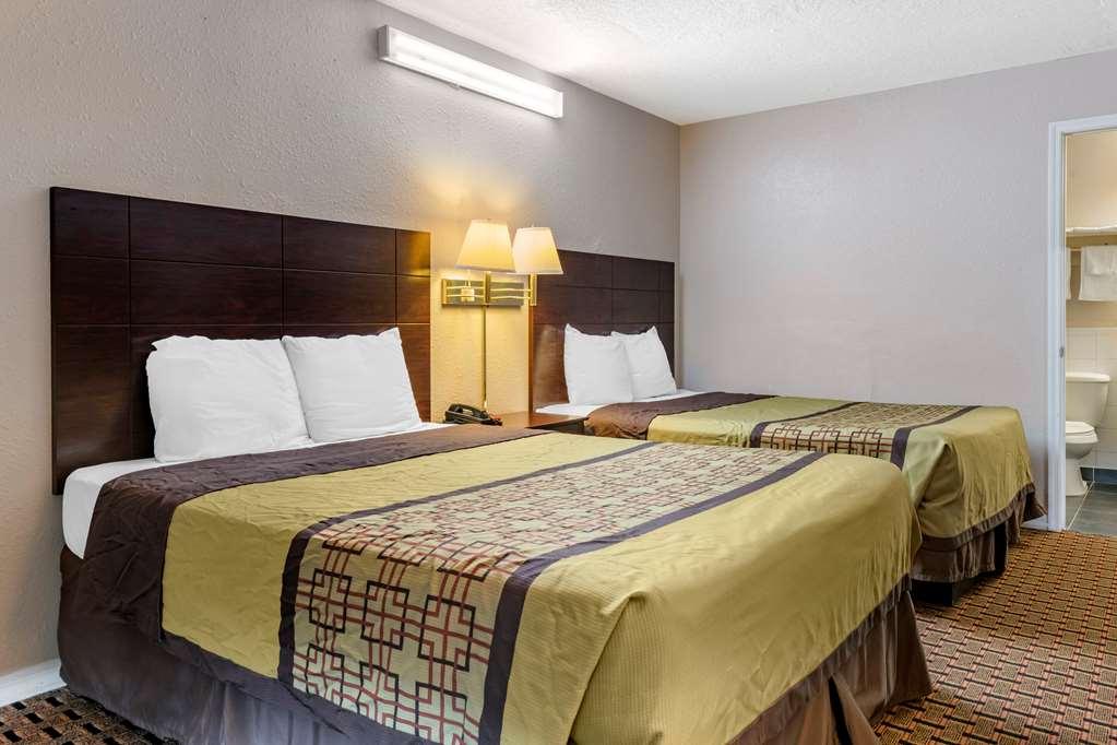 Rodeway Inn New Port Richey Buitenkant foto