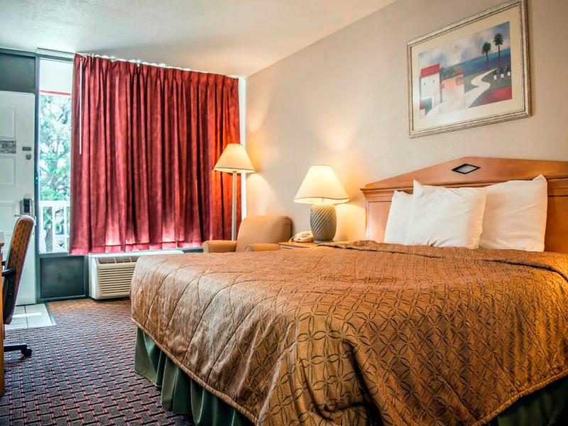 Rodeway Inn New Port Richey Buitenkant foto