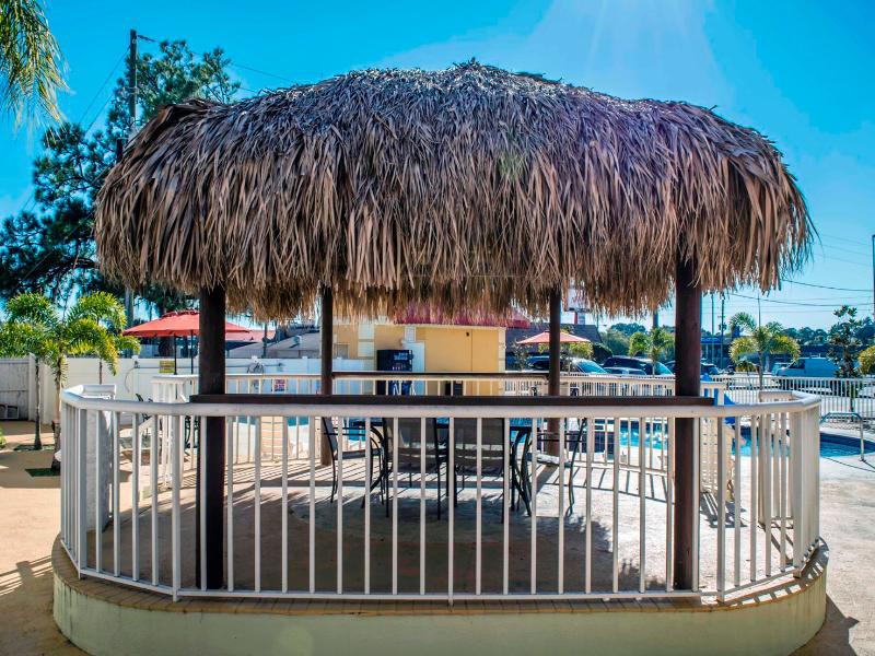 Rodeway Inn New Port Richey Buitenkant foto