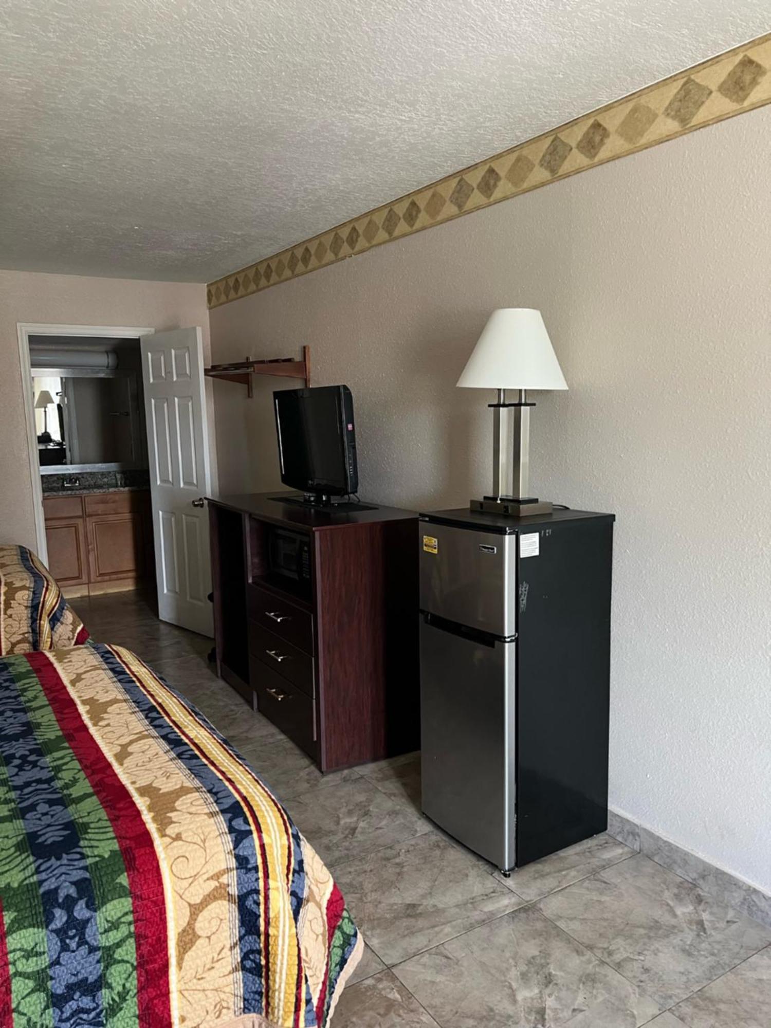Rodeway Inn New Port Richey Buitenkant foto